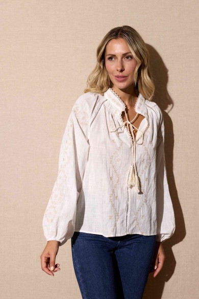 BLUSA BLANCA BORDADA CON LAZO ESTILO BOHO ROMÁNTICO FBZMA1396