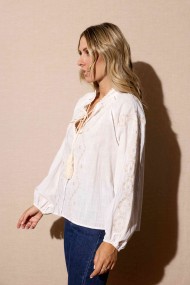 BLUSA BLANCA BORDADA CON LAZO ESTILO BOHO ROMÁNTICO FBZMA1396