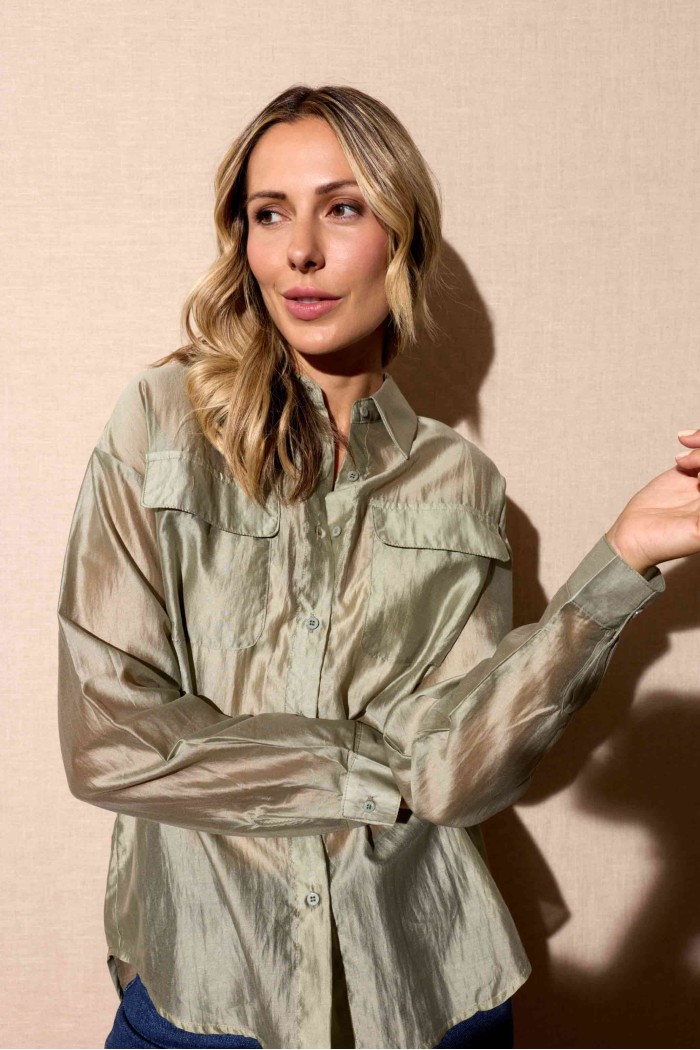 CAMISA VERDE MILITAR SEMITRANSPARENTE ESTILO NATURAL Y SOFISTICADO FBZMR22325