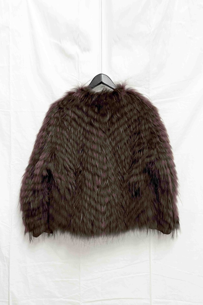 CHAQUETA REVERSIBLE DE PELO DE MARMOTA CON DISEÑO A RAYAS COSIDAS QP-HACWT1230