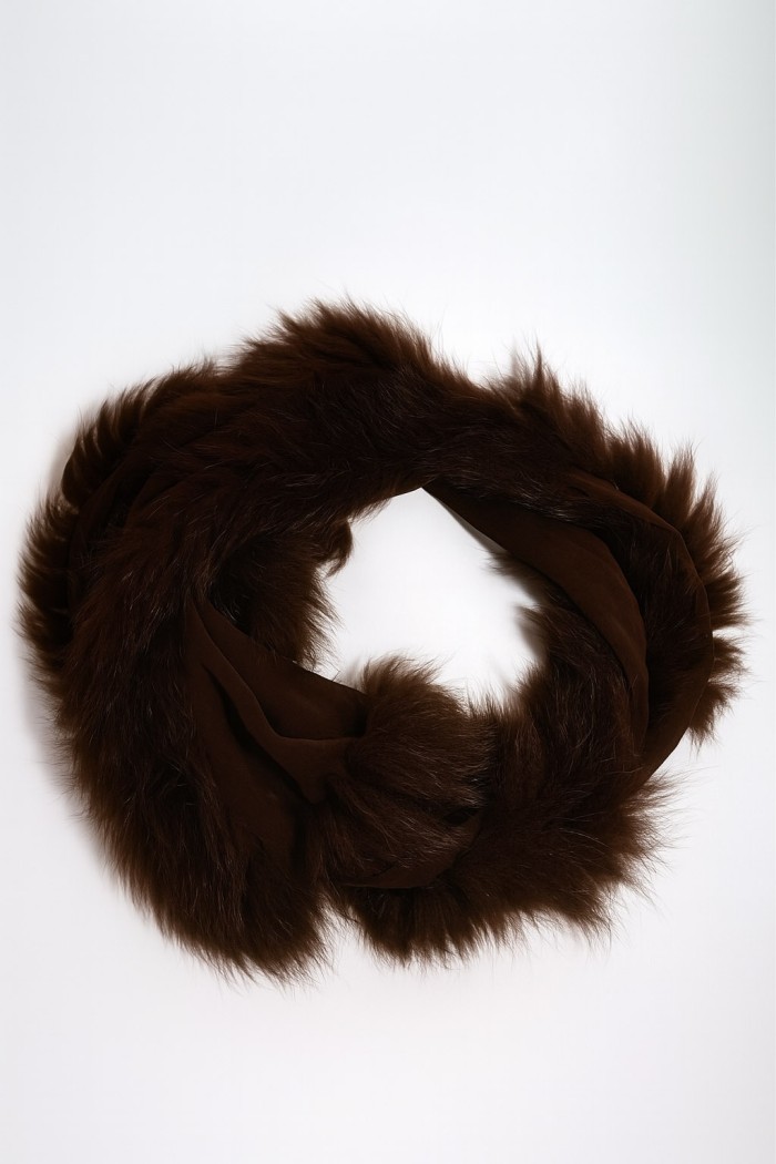 BUFANDA DE PELO DE ZORRO MARRÓN OSCURO CON TEJIDO INTERIOR TB-WJ104