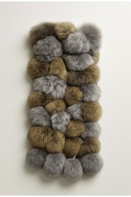 BUFANDA DE PELO DE CONEJO CON POMPONES GRIS Y CAMEL TB-WJ113