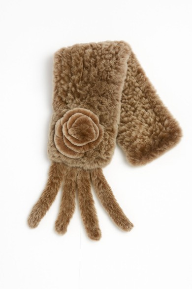 BUFANDA DE CONEJO REX CON DISEÑO FLORAL TB-827