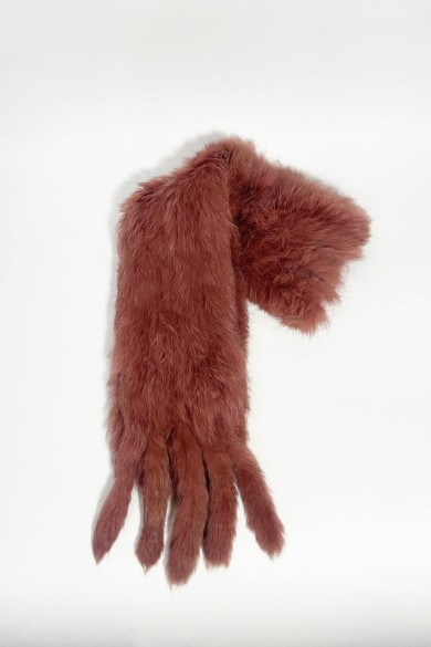 BUFANDA DE PELO DE CONEJO MARRÓN CON FLECOS TB-836