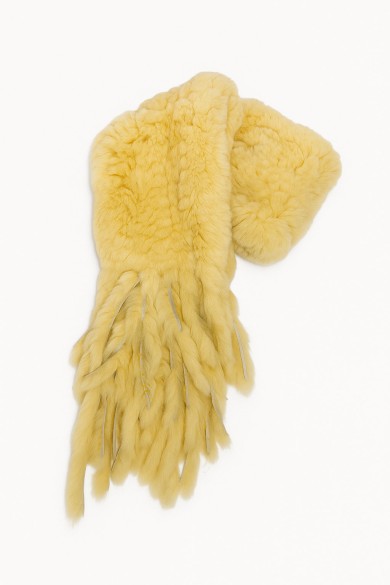 BUFANDA DE CONEJO AMARILLA CON FLECOS TB-858
