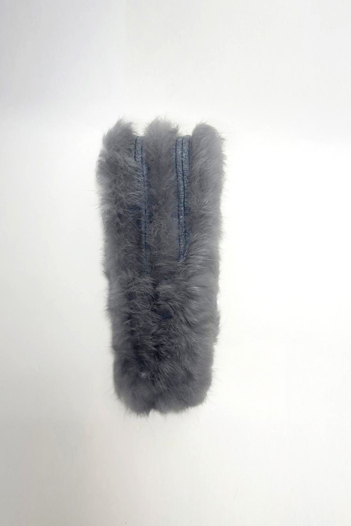 BUFANDA DE PELO DE CONEJO GRIS CON TEJIDO A TIRAS TB-897
