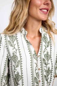 CAMISA BLANCA CON BORDADO VERDE MANGA LARGA FBZMA1509