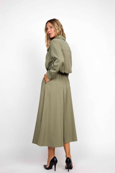 CAMISA VERDE MILITAR CON BOLSILLOS Y BOTONES METÁLICOS FBZMA1515A