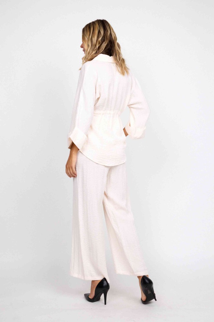 CAMISA BLANCA DE ALGODÓN CON CINTURILLA AJUSTABLE FBZMR22249