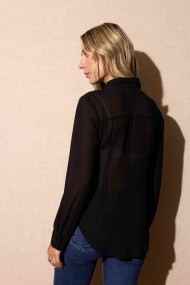CAMISA TRANSPARENTE NEGRA CON LAZO EN EL CUELLO  FBZMR22354