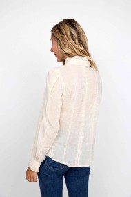 CAMISA BEIGE CON DETALLES DE ENCAJE Y MANGAS LARGAS FBZMR22245