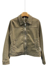 CHAQUETA EFECTO ANTE CON CREMALLERA Y TACHUELAS METÁLICAS TY-M9216