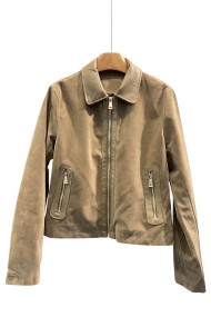CHAQUETA EFECTO ANTE CON CREMALLERA Y BOLSILLOS CON ZIP TY-M9122