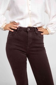 PANTALÓN RECTO MARRÓN DE TIRO ALTO CON ESTILO BÁSICO FBM878-18