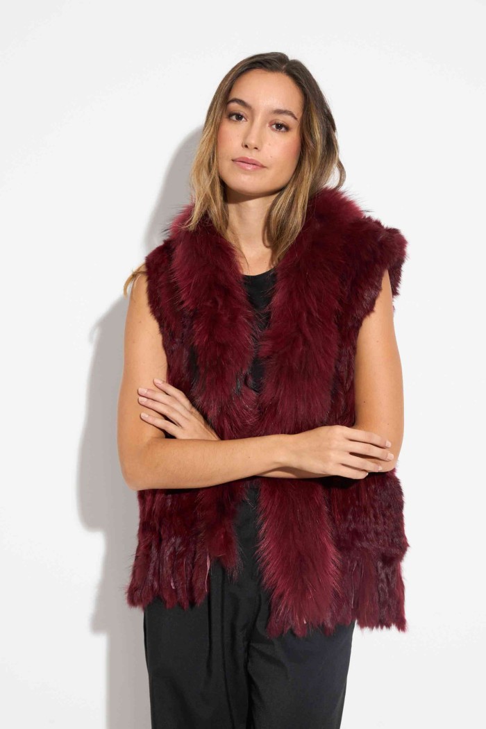 CHALECO DEL PELO DE CONEJO TRENZADO CON DETALLES DE PELO DE MARMOTA PC-LLL5861-04 GRANATE