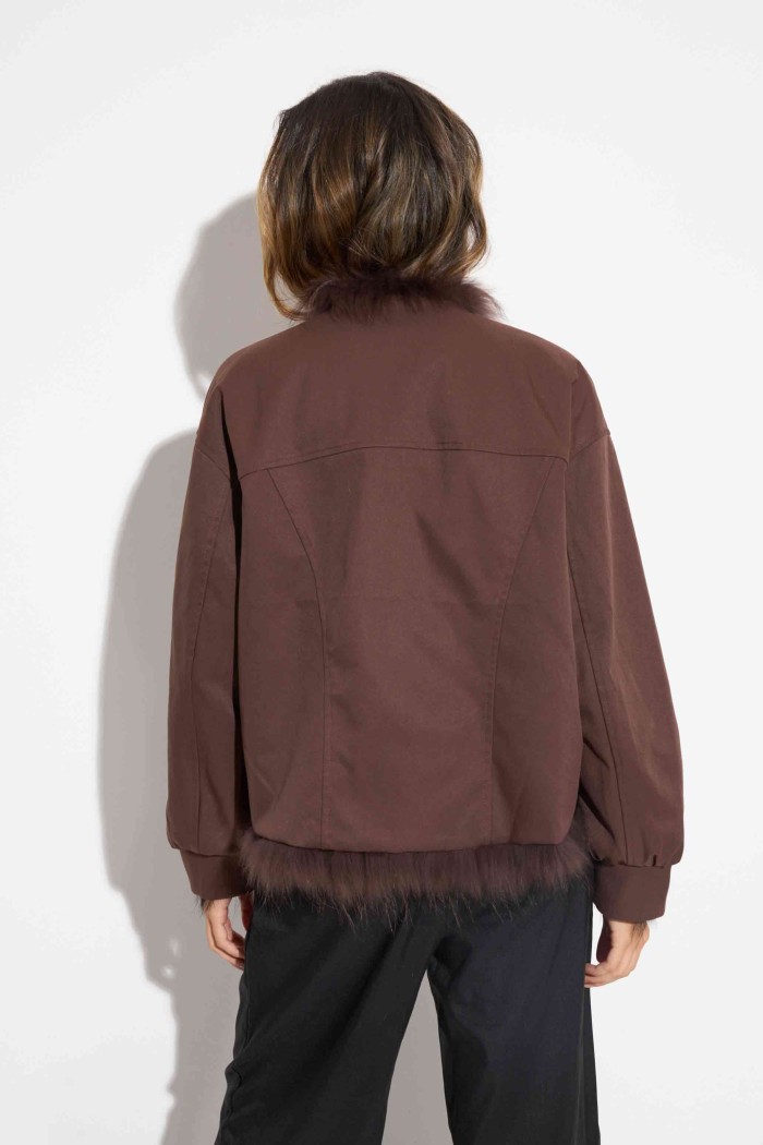 CHAQUETA REVERSIBLE DE PELO DE MARMOTA CON DISEÑO A RAYAS COSIDAS QP-HACWT1230