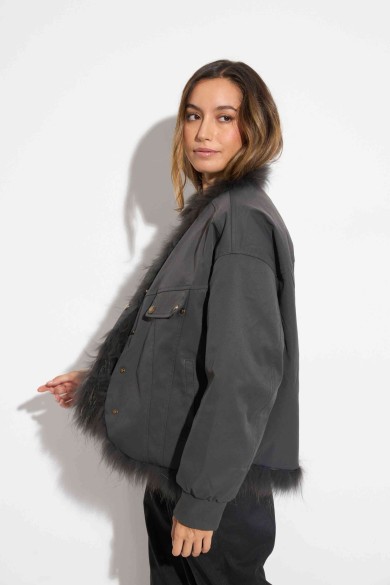 CHAQUETA REVERSIBLE DE PELO DE MARMOTA CON DISEÑO A RAYAS COSIDAS QP-HACWT1230 GRIS