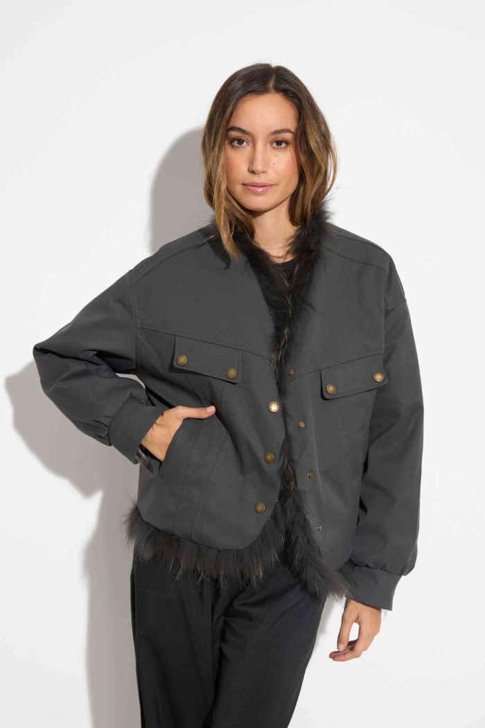 CHAQUETA REVERSIBLE DE PELO DE MARMOTA CON DISEÑO A RAYAS COSIDAS QP-HACWT1230 GRIS