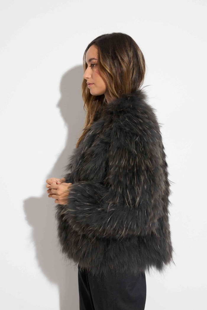 CHAQUETA REVERSIBLE DE PELO DE MARMOTA CON DISEÑO A RAYAS COSIDAS QP-HACWT1230 GRIS