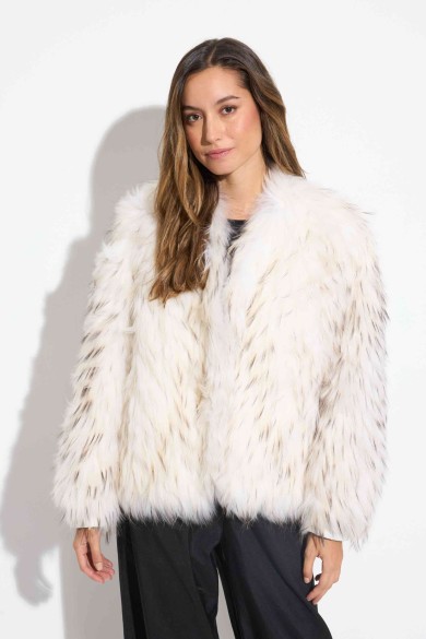 CHAQUETA REVERSIBLE DE PELO DE MARMOTA CON DISEÑO A RAYAS COSIDAS QP-HACWT1230 BLANCO