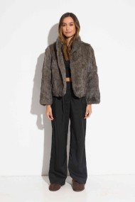 CHAQUETA CORTA DE PELO NATURAL EN TONO GRIS PC-LLL5907-16
