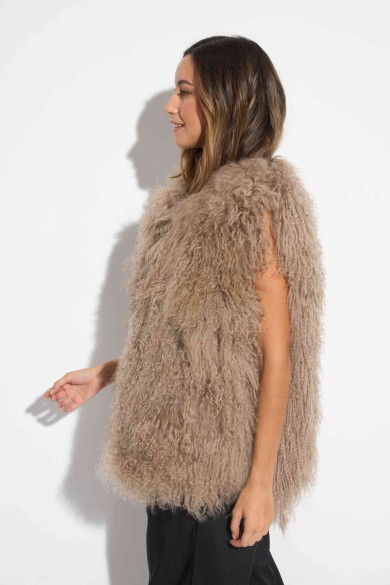 CHALECO DE PELO DE CORDERO BEIGE TB-MJ2411251316 CAMEL