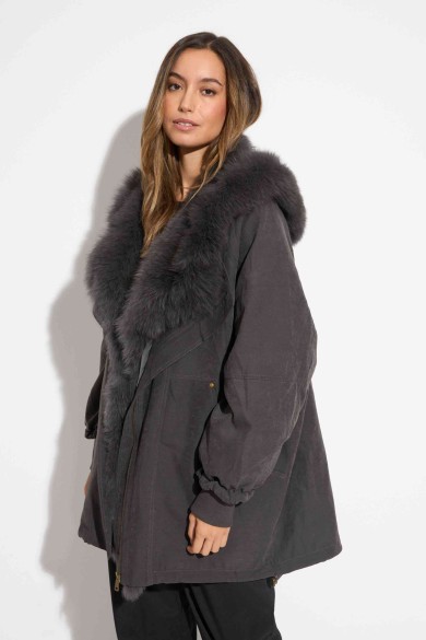 ABRIGO MARRÓN CON CUELLO DE PELO DE ZORRO QP-WT5006