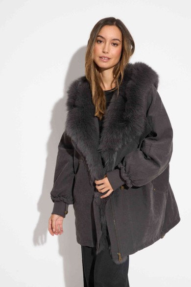 ABRIGO MARRÓN CON CUELLO DE PELO DE ZORRO QP-WT5006