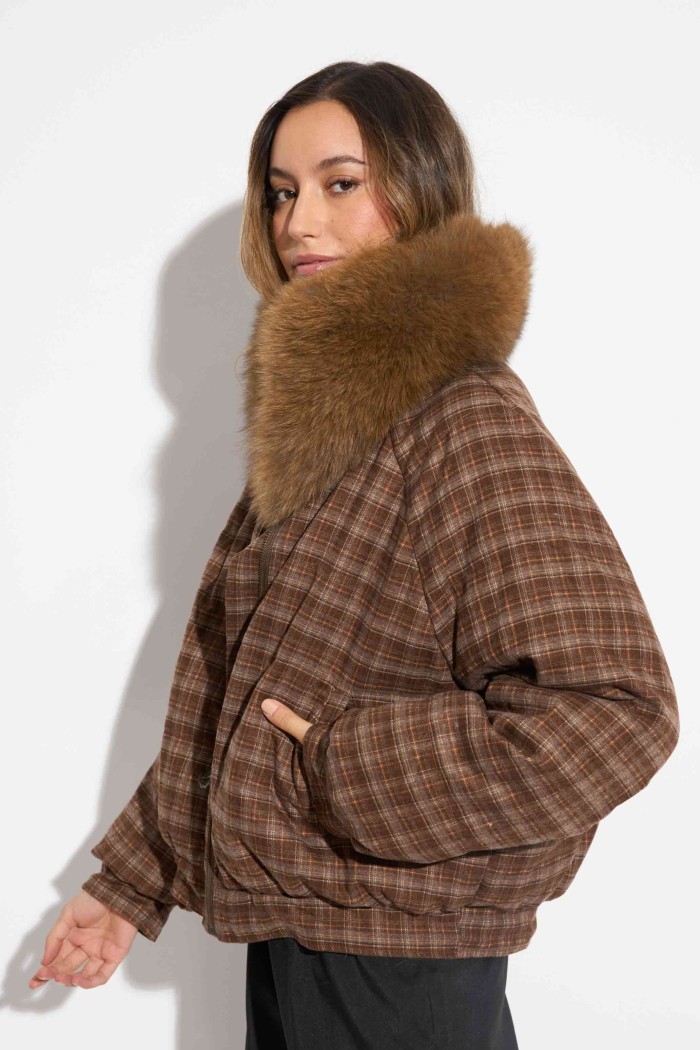 CHAQUETA REVERSIBLE MARRON CON CUELLO DE PELO DE ZORRO QP-WT5622