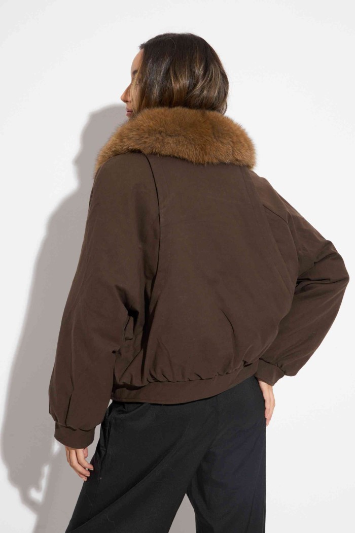 CHAQUETA REVERSIBLE MARRON CON CUELLO DE PELO DE ZORRO QP-WT5622