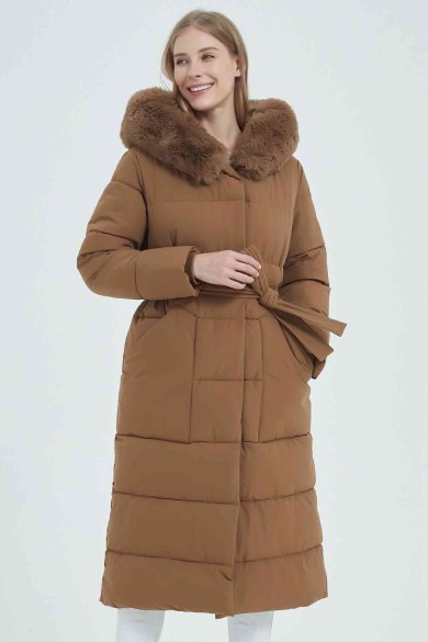 ABRIGO ACOLCHADO CON CAPUCHA Y CUELLO DE PELO SINTÉTICO 2COLORES OBRF2032