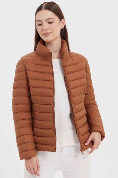 CHAQUETA ACOLCHADA ULTRALIGERA COLORES OBRF2033