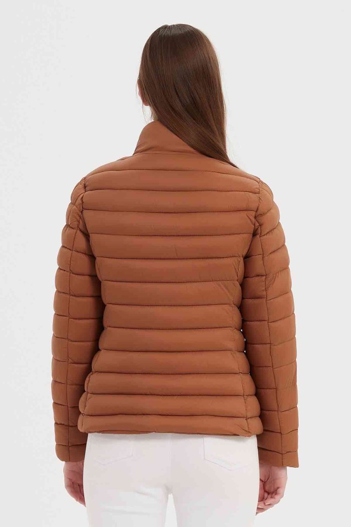CHAQUETA ACOLCHADA ULTRALIGERA COLORES OBRF2033