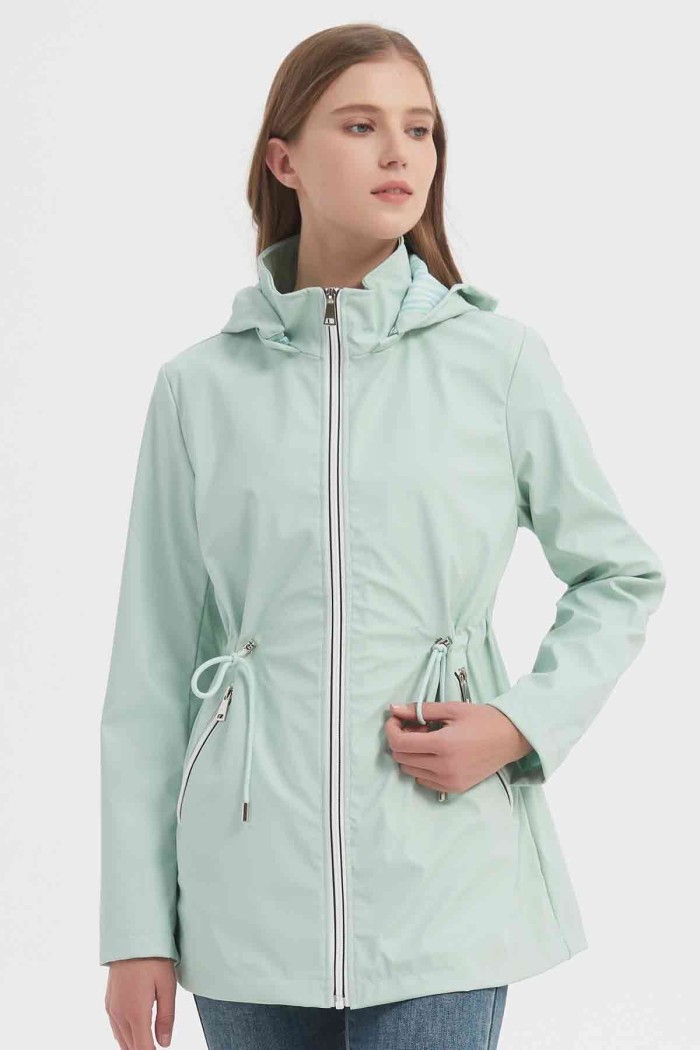 CHAQUETA IMPERMEABLE CON CAPUCHA 2 COLORES OBRF2056