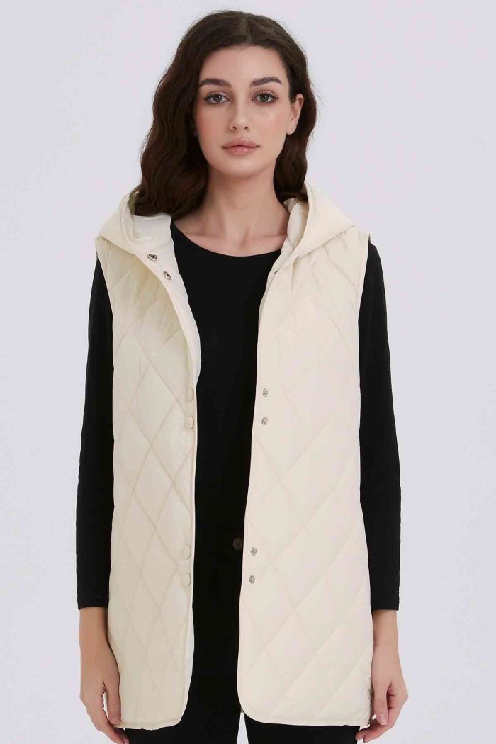 CHALECO ACOLCHADO CON CAPUCHA OBRF2052