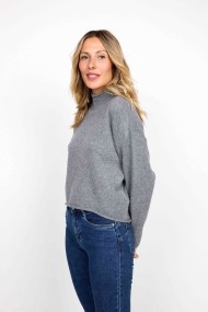 JERSEY GRIS DE CUELLO SEMI-ALTO DE PUNTO SUAVE FBZMT9570