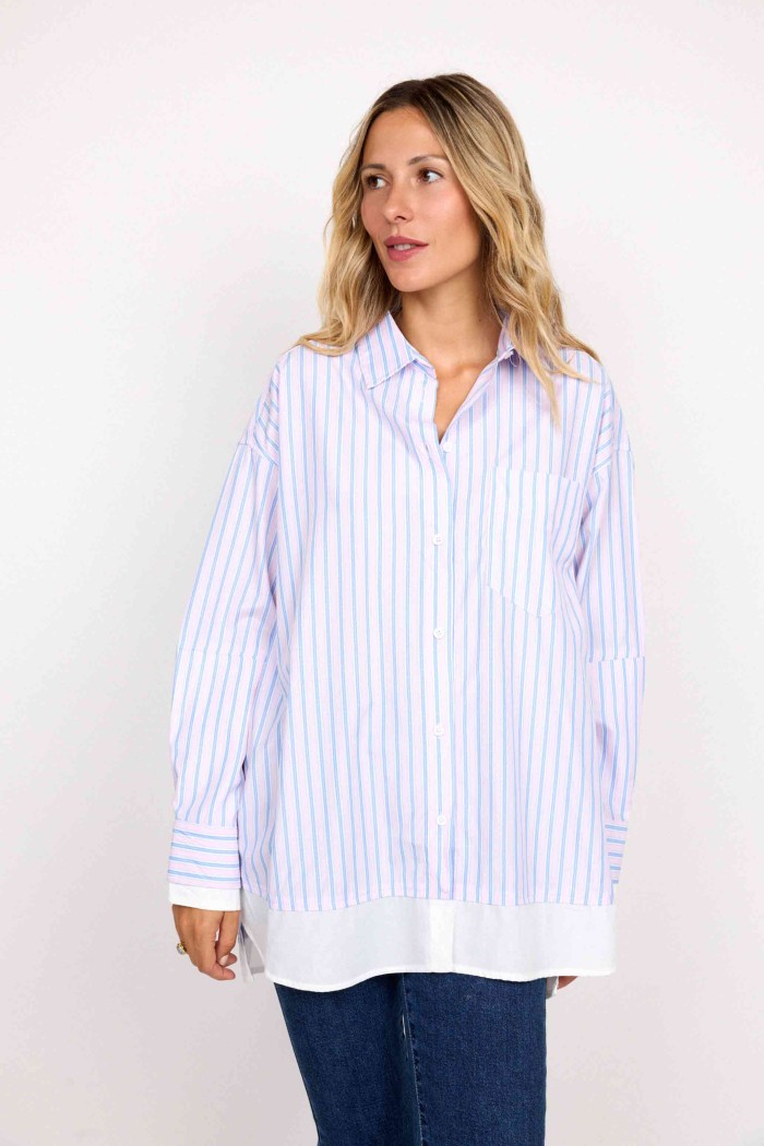 CAMISA OVERSIZE DE RAYAS ROSA Y AZUL CON DOBLE PUÑO Y BAJO BLANCO FBZMR22213