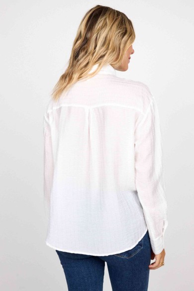CAMISA OVERSIZE DE RAYAS ROSA Y AZUL CON DOBLE PUÑO Y BAJO BLANCO FBZMR22277