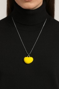 COLLAR PLATEADO CON COLGANTE DE CORAZÓN AMARILLO SIN NÍQUEL