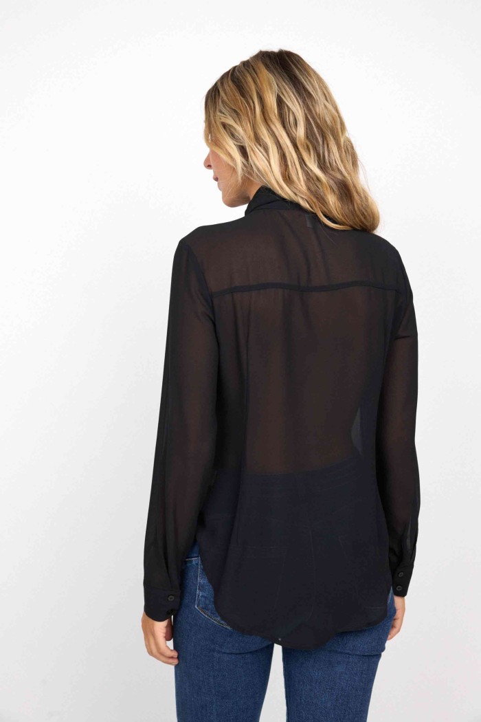 BLUSA CON LAZO AL CUELLO NEGRO FBZMR22354