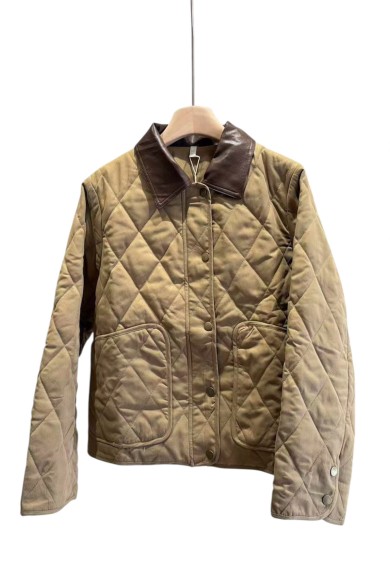 CHAQUETA ACOLCHADA CON CUELLO CONTRASTE CAMEL FBZMA1561
