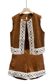 CONJUNTO CHALECO SHORT ANTELINA CON ENCAJE FBZMR22392/1