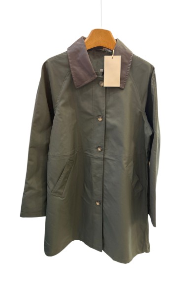 ABRIGO CON CUELLO NEGRO TY-Z56580