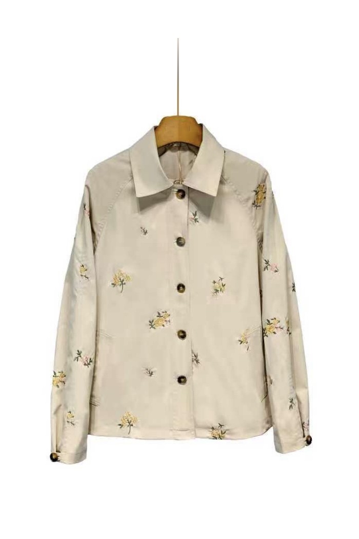 CHAQUETA BEIGE CON BORDADO FLORAL TY-Z68020