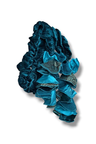 BUFANDA DE TERCIOPELO CON VOLANTES DECORATIVOS VARIOS COLORES