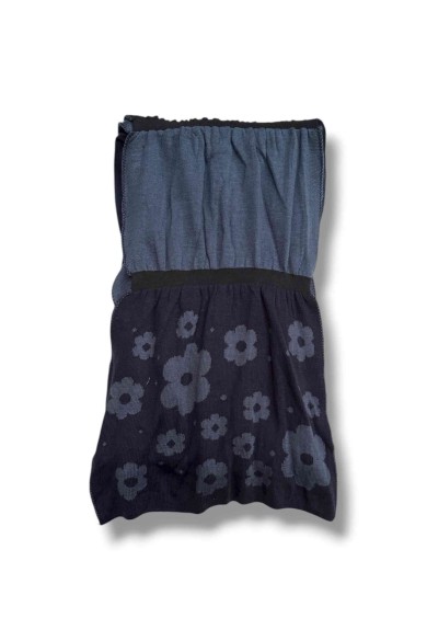 BUFANDA ESTAMPADA CON FLORES VARIOS COLORES