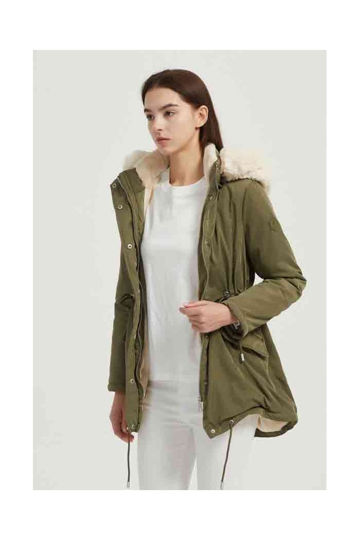 PARKA FORRADA CON CAPUCHA Y CORDÓN AJUSTABLE OBRF2095