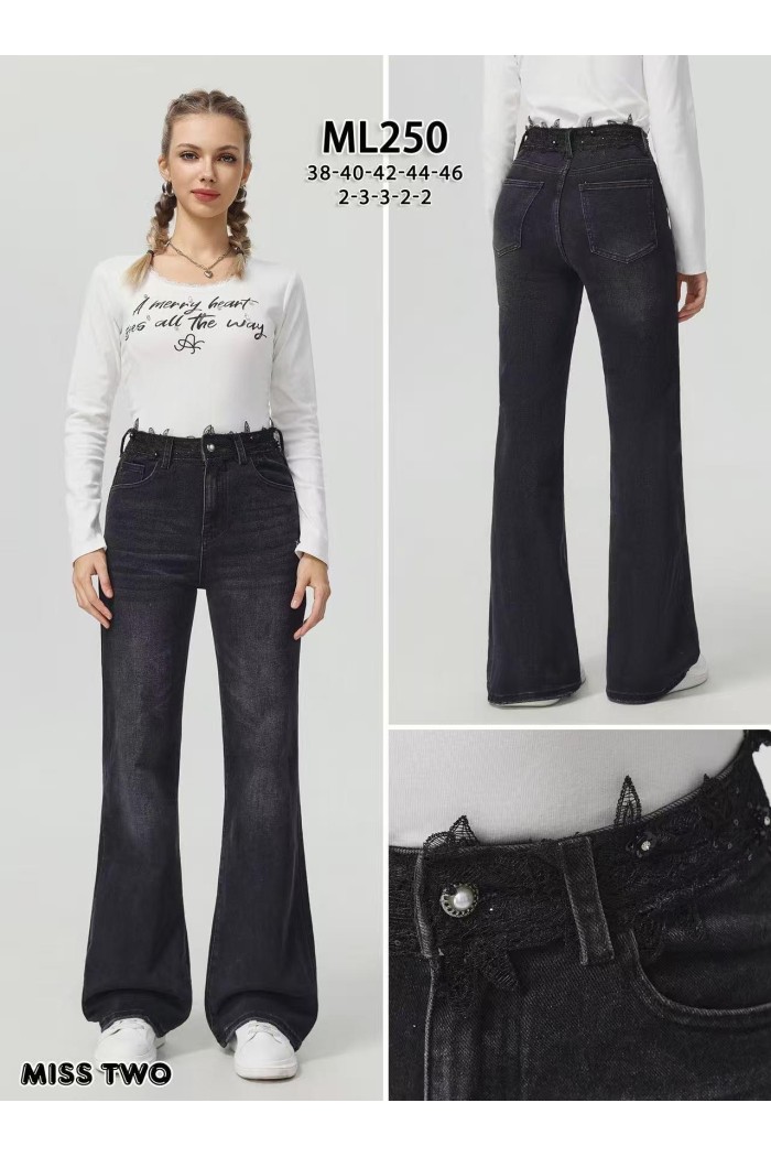 JEANS ACAMPANADOS DE TIRO ALTO CON DETALLE DE ENCAJE FBML250