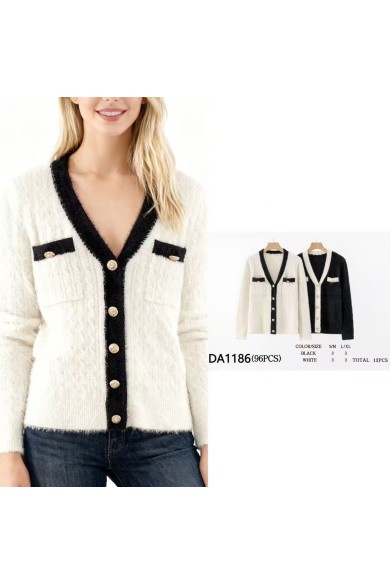 CARDIGAN BICOLOR CON BOTONES DORADOS Y DETALLE DE CONTRASTE VARIOS COLORES DA1186