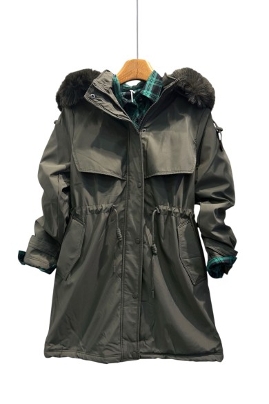 CHAQUETA LARGA INTERIOR CON PELO SINTETICO CAPUCHA DESMONTABLE VERDE KAKI TY-M9161
